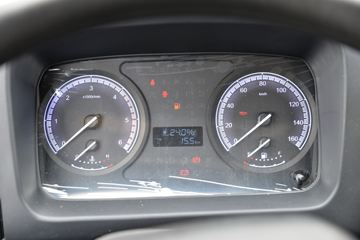 ���� ˳��խ�� 122���� 4X2 4.13����س�(����)(JX5041XLCTG26)ͼƬ