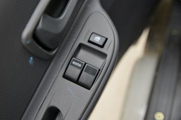 ���� ˳��խ�� 122���� 4X2 4.13����س�(����)(JX5041XLCTG26)ͼƬ