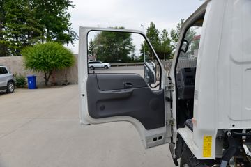 顺达窄体&nbsp;冷藏车驾驶室图片