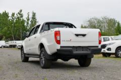 江铃 域虎7 2022款 舒享型 2.0T柴油 141马力 两驱手动 长轴双排皮卡