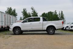 江铃 域虎7 2022款 舒享型 2.0T柴油 141马力 两驱手动 长轴双排皮卡