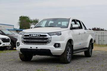 江铃 域虎7 2022款 舒享型 2.0T柴油 141马力 两驱手动 长轴双排皮卡