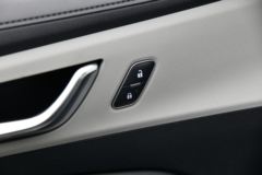 江铃 域虎7 2022款 舒享型 2.0T柴油 141马力 两驱手动 长轴双排皮卡