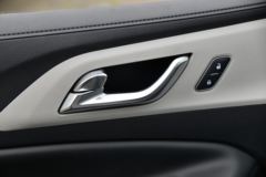 江铃 域虎7 2022款 舒享型 2.0T柴油 141马力 两驱手动 长轴双排皮卡