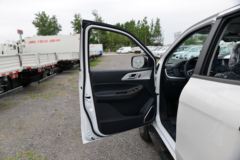 江铃 域虎7 2022款 舒享型 2.0T柴油 141马力 两驱手动 长轴双排皮卡