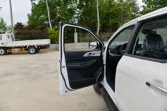 江铃 域虎7 2020款 2.0T柴油 142马力 自动 四驱 标轴双排皮卡