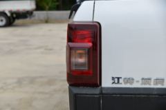 江铃 域虎7 2020款 2.0T柴油 142马力 自动 四驱 标轴双排皮卡