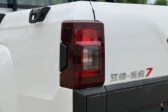 江铃 域虎7 2020款 2.0T柴油 142马力 自动 四驱 标轴双排皮卡