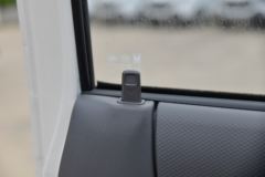 江铃 顺达小卡 122马力 3.3米排半栏板轻卡(国六)(JX1041TCG26)