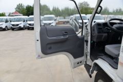 江铃 顺达小卡 122马力 3.3米排半栏板轻卡(国六)(JX1041TCG26)