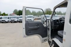 江铃 顺达小卡 122马力 3.3米排半栏板轻卡(国六)(JX1041TCG26)