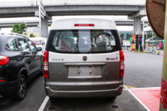 金杯 新海狮S 2021款 商务中央空调版 102马力 1.5L 7座面包车