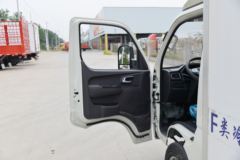 福田 祥菱M2 1.5L 122马力 4X2 3.7米冷藏车(鸿星达牌)(SJR5030XLC-6)