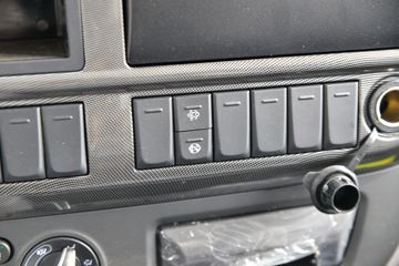 ���� �������� 150���� 4X2 4.08����س�ͼƬ