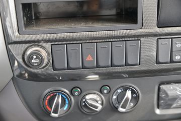 ���� �������� 150���� 4X2 4.08����س�ͼƬ