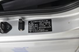 欧航R系&nbsp;冷藏车驾驶室图片