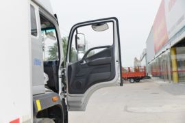 欧航R系&nbsp;冷藏车驾驶室图片