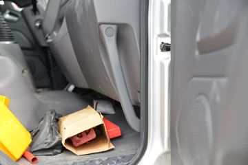 ���� ŷ��Rϵ 245���� 4X2 6.6����س�(����)(�ٱ�4.875)(BJ5186XLC-DM1)ͼƬ