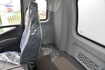 ���� ŷ��Rϵ 245���� 4X2 6.6����س�(����)(�ٱ�4.875)(BJ5186XLC-DM1)ͼƬ