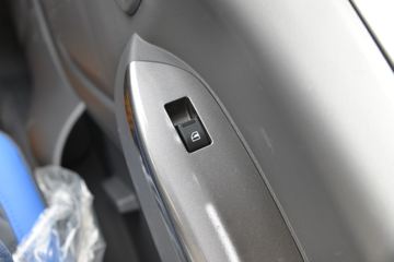 ���� ŷ��Rϵ 245���� 4X2 6.6����س�(����)(�ٱ�4.875)(BJ5186XLC-DM1)ͼƬ