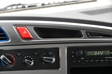 ���� ŷ��Rϵ 245���� 4X2 6.6����س�(����)(�ٱ�4.875)(BJ5186XLC-DM1)ͼƬ