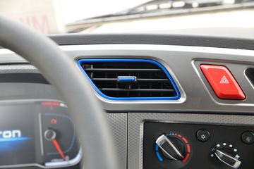 ���� ŷ��Rϵ 245���� 4X2 6.6����س�(����)(�ٱ�4.875)(BJ5186XLC-DM1)ͼƬ