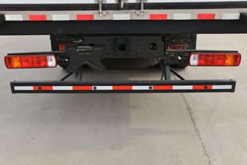 ���� ŷ��Rϵ 245���� 4X2 6.6����س�(����)(�ٱ�4.875)(BJ5186XLC-DM1)ͼƬ