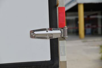 ���� ŷ��Rϵ 245���� 4X2 6.6����س�(����)(�ٱ�4.875)(BJ5186XLC-DM1)ͼƬ