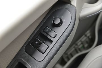 �й�����HOWO ͳ˧ 130���� 3.85���Ű������Ῠ(����)(����)ͼƬ