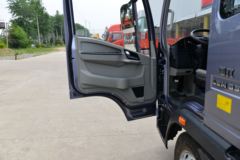 中国重汽HOWO 统帅 130马力 3.85米排半栏板轻卡(国六)(中体)(ZZ1047F3314F145)