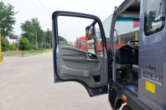 中国重汽HOWO 统帅 130马力 3.85米排半栏板轻卡(国六)(中体)(ZZ1047F3314F145)