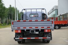 中国重汽HOWO 统帅 130马力 3.85米排半栏板轻卡(国六)(中体)(ZZ1047F3314F145)