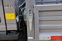 中国重汽HOWO 统帅 130马力 4.15米单排栏板轻卡(法士特8档)(ZZ1047F3314F145)