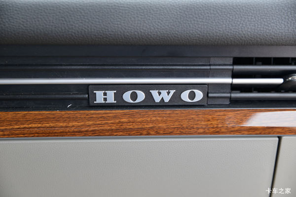 �³����� �ܿ���ͳ˧�ػ�������13��Ԫ