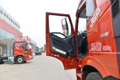 一汽解放 新J6P重卡 质惠版3.0 460马力 6X4 AMT自动挡危险品牵引车(国六)(CA4250P66K25T1E6Z)