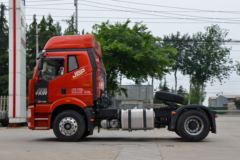 一汽解放 新J6P重卡 定制版 460马力 4X2 AMT自动挡牵引车(国六)(CA4180P66K25E6)