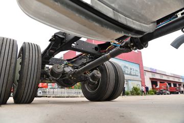 һ����� J6L�п� ������ ��ͨ�� 260���� 4X2 6.75��AMT�Զ�����դʽ�ػ���(����)(CA5170CCYP62K1L4A2E6)ͼƬ