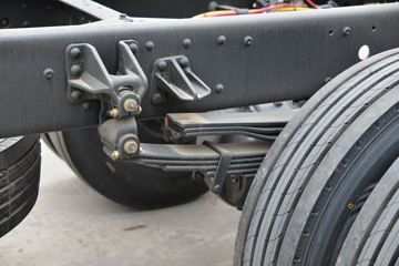 һ����� J6L�п� ������ ��ͨ�� 260���� 4X2 6.75��AMT�Զ�����դʽ�ػ���(����)(CA5170CCYP62K1L4A2E6)ͼƬ