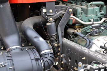 һ����� J6L�п� ������ ��ͨ�� 260���� 4X2 6.75��AMT�Զ�����դʽ�ػ���(����)(CA5170CCYP62K1L4A2E6)ͼƬ