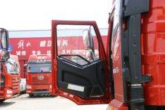 一汽解放 J6L中卡 创富版2.0 220马力 4X2 6.75米仓栅式载货车(国六)(CA5180CCYP62K1L4E6)