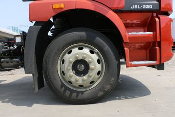 һ����� J6L�п� ������2.0 220���� 4X2 6.75�ײ�դʽ�ػ���(����)(CA5180CCYP62K1L4E6)ͼƬ