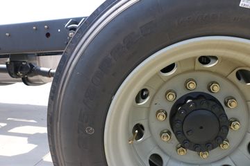 һ����� J6L�п� ������2.0 220���� 4X2 6.75�ײ�դʽ�ػ���(����)(CA5180CCYP62K1L4E6)ͼƬ