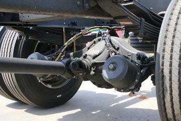 һ����� J6L�п� ������2.0 220���� 4X2 6.75�ײ�դʽ�ػ���(����)(CA5180CCYP62K1L4E6)ͼƬ