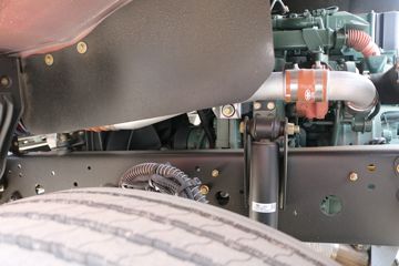 һ����� J6L�п� ������2.0 220���� 4X2 6.75�ײ�դʽ�ػ���(����)(CA5180CCYP62K1L4E6)ͼƬ