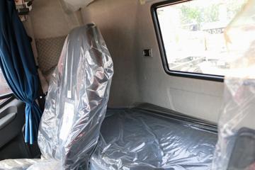 һ����� J6L�п� ������ ��ͨ 260���� 4X2 6.75�ײ�դʽ�ػ���(����)(CA5180CCYP62K1L4A2E6)ͼƬ