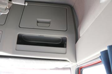 һ����� J6L�п� ������ ��ͨ 260���� 4X2 6.75�ײ�դʽ�ػ���(����)(CA5180CCYP62K1L4A2E6)ͼƬ