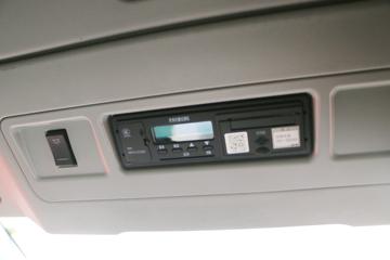 һ����� J6L�п� ������ ��ͨ 260���� 4X2 6.75�ײ�դʽ�ػ���(����)(CA5180CCYP62K1L4A2E6)ͼƬ