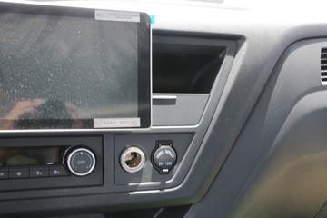 һ����� J6L�п� ������ ��ͨ 260���� 4X2 6.75�ײ�դʽ�ػ���(����)(CA5180CCYP62K1L4A2E6)ͼƬ