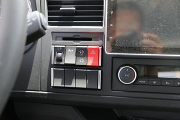 һ����� J6L�п� ������ ��ͨ 260���� 4X2 6.75�ײ�դʽ�ػ���(����)(CA5180CCYP62K1L4A2E6)ͼƬ