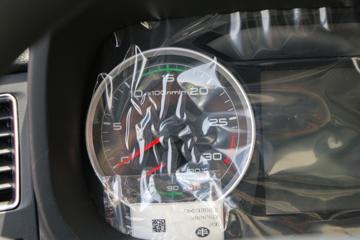 һ����� J6L�п� ������ ��ͨ 260���� 4X2 6.75�ײ�դʽ�ػ���(����)(CA5180CCYP62K1L4A2E6)ͼƬ